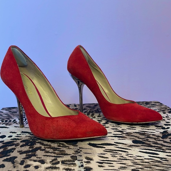 ALDO | SUEDE LEATHER PUMP WITH 3” SILVER HEEL |